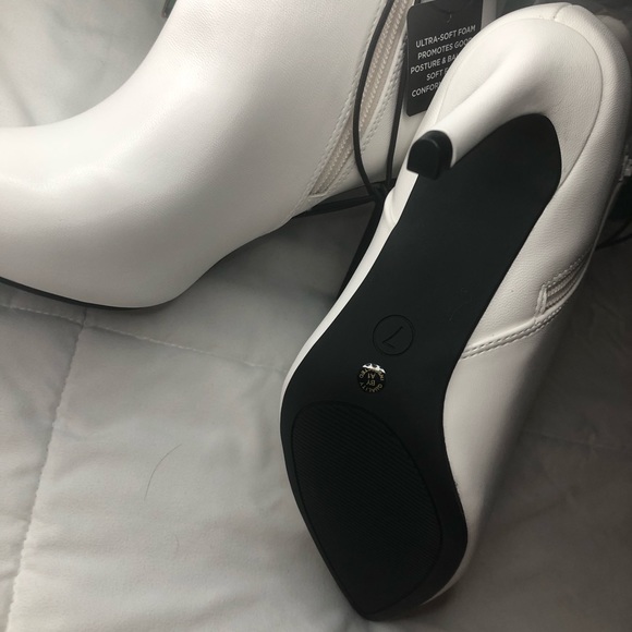 Lorna Heeled Booties (White) - Picture 3 of 4